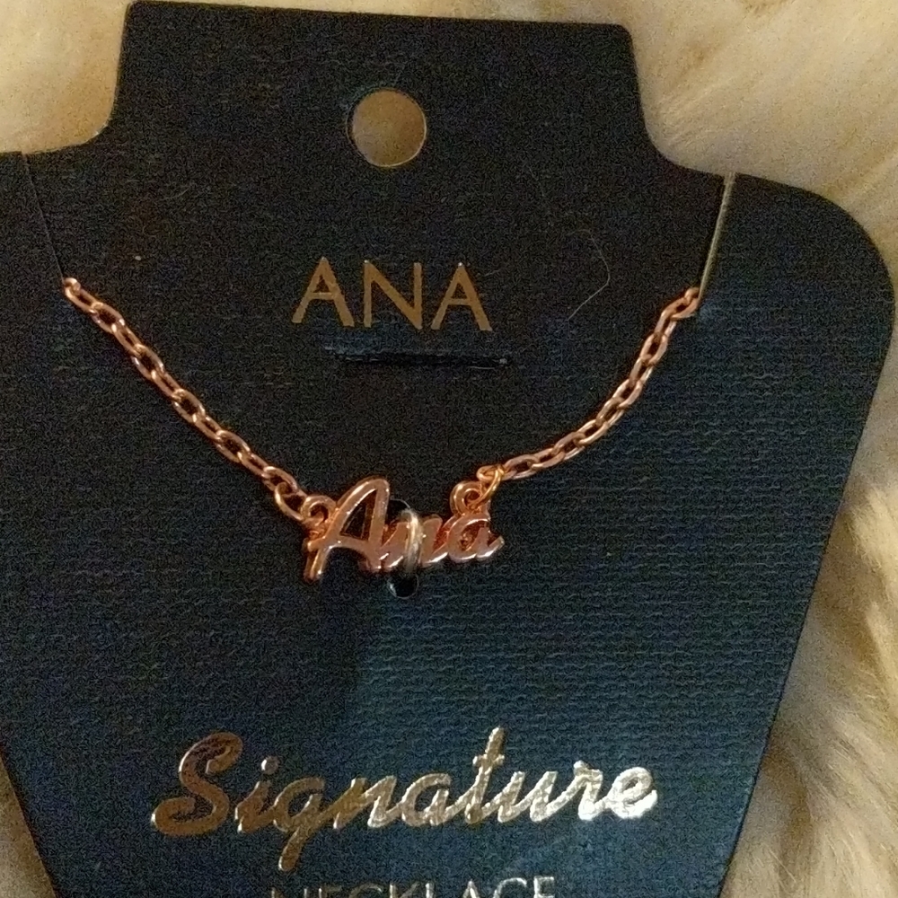 - Ana rose gold necklace